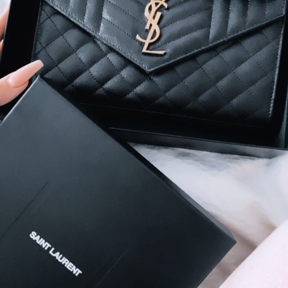 CLASSIC CASSANDRE CHAIN WALLET IN GRAIN DE POUDRE LEATHER - Picture 12 of 13